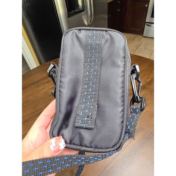 Samsonite Small Black Crossbody Travel Bag With Adjustable Strap Multiple Zipper - Picture 7 of 13